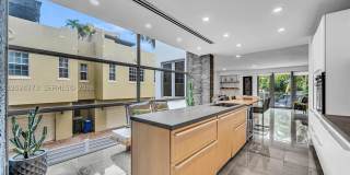 1511 NE 4th Pl Gallery 4