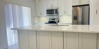 Townhouse 2 Bedroom 2.5 Bath West Palm beach Gallery 10