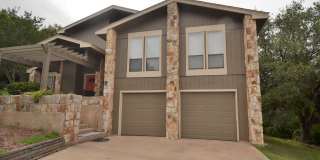 Large 3/2 in Great Hills w/ Treetop Views Gallery 1