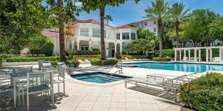 3175 NE 184th St Gallery 20