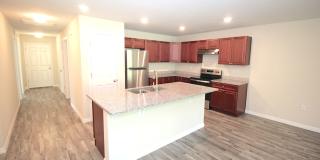 Roomy 3 Bed 2 Bath Duplex Home for Rent w Lawn Cutting Included! Gallery 17