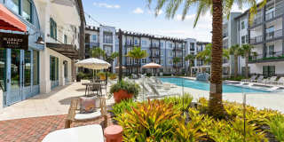 NOVEL Parkway Gallery 21