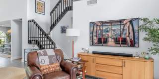 13549 Fountain View Boulevard Gallery 45