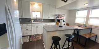 Pet Friendly |Stylish 3 Bedroom | 2 Bath Duplex in The Dalles – Great Location & Modern Comforts Gallery 4