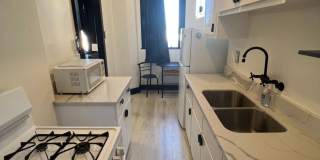 Modern Downtown Long Beach Studio | Utilities Included Gallery 1