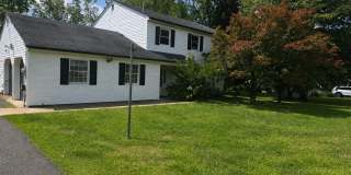 5 Sandburg Drive Gallery 1