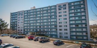 8600 Apartments Gallery 3