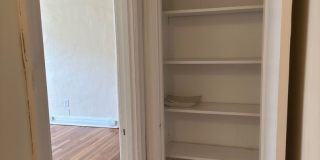 New King Edward Gallery 808