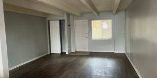 Studio Apartment in Denver - Ground Level - Move-In Special Gallery 6