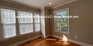 Upscale Three Bedroom in Colonial Green with Garage Upscale Three Bedroom in Colonial Green with Garage Gallery 11