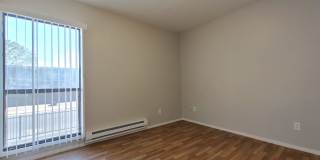 Home @ Valencia Gallery 10