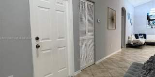 1916 SE 14th Ct Gallery 3