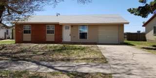 GREAT LOCATION AND UPDATED HOME Gallery 1