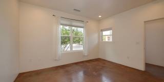 Amazing 3 Bedroom Townhome in Downtown Albuquerque! Gallery 8