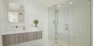 2231 Sunset Plaza Dr Gallery 29