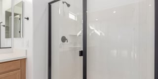 21283 W EDGEMONT Avenue Gallery 25