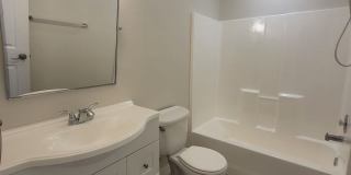 Light & bright and move in ready, updated townhome in Oakwood Villas. Gallery 18