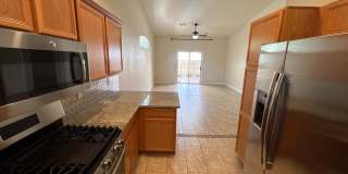 ***MOVE-IN SPECIAL!!!*** 2-Bedroom, 2-Bathroom Townhome located in Henderson, Nevada Gallery 16