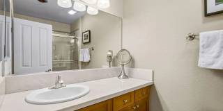 8581 Villa La Jolla Dr Apt G Gallery 3