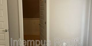 229 Deaderick Ave Gallery 16