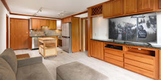 335 Vine Street unit: 335 Gallery 2