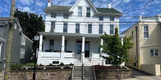 431 MAIN Street Gallery 1