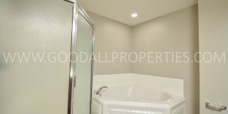 2-Bedroom, 1.5-Bath Townhome Near Jordan Creek with Attached Garage Gallery 8