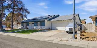 4561 Paseo El Rio Drive LAS VEGAS, NV 89121 Gallery 36