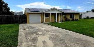 2209 SE E Dunbrooke Circle Gallery 1