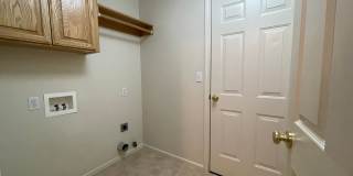 3 bedroom house with garage Gallery 15
