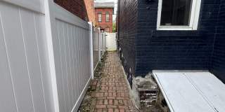 Modern Rental - South Side Gallery 18