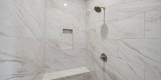 4 Bedroom Home with Gorgeous Views Gallery 25