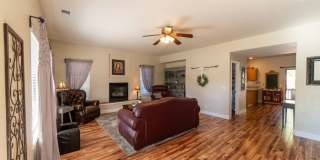 Westside 4 Bed, 2.5 Bath House with A/C & 2-Car Garage Near NAU & CCC! Students & Pets OK! Aug 10th! Westside 4 Bed, 2.5 Bath House with A/C & 2-Car Garage Near NAU & CCC! Students & Pets OK! Aug 10th! Gallery 3