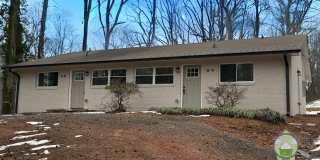 16 Tanyard Road - A Gallery 1