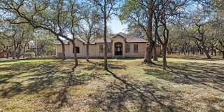 Private 5.5-Acre Retreat in Schoenthal Ranch – Space, Comfort & Country Living Gallery 1