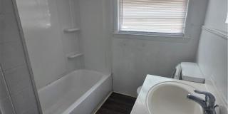 206 Seventh Street Gallery 19