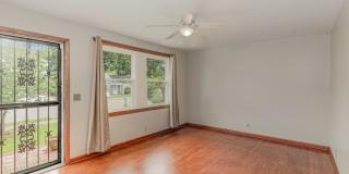 Charming 3 Bedroom 1 Bath Home in West Park! Charming 3 Bedroom 1 Bath Home in West Park! Gallery 5