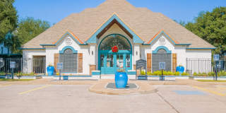 Derby at Steeplechase Gallery 30