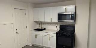 Charming 3BR Townhome in Gwynn Oak Gallery 1