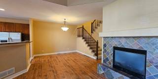 Stunning Townhouse in the desirable Watermark Gallery 5