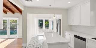 5614 San Vicente Street Gallery 8