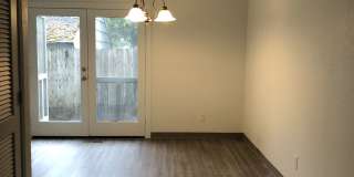 Nice 2 Story 3 Bedroomd 2 Bathrooms-Townhome Gallery 8