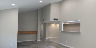 Spacious 3 Bed/2 Bath Townhouse w/ an Office in Northeast Tucson! Gallery 10