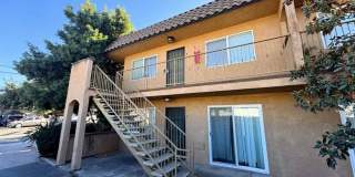 2 bedroom condo- top floor- with  detached garage Gallery 3