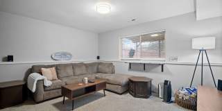 Bright & Comfortable 3 Bedroom Home Gallery 24