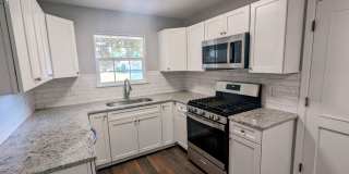 Newly Remodeled Anderson Island Rental Gallery 1