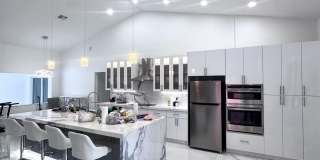 14618 Temple Boulevard Gallery 4