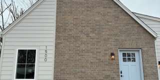 Stunning 2 bed, 2 bath home in SW Springfield! Must see! Gallery 1