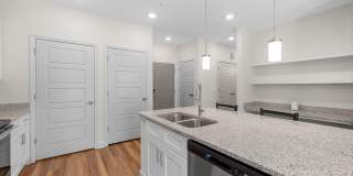 Lofts at Hamilton Luxury Apartments Gallery 14