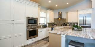 ***STUNNING POOL HOME***4BEDS / 4BATHS***GOLDEN SHORES***FURNISHED SEASONAL RENTAL*** Gallery 11